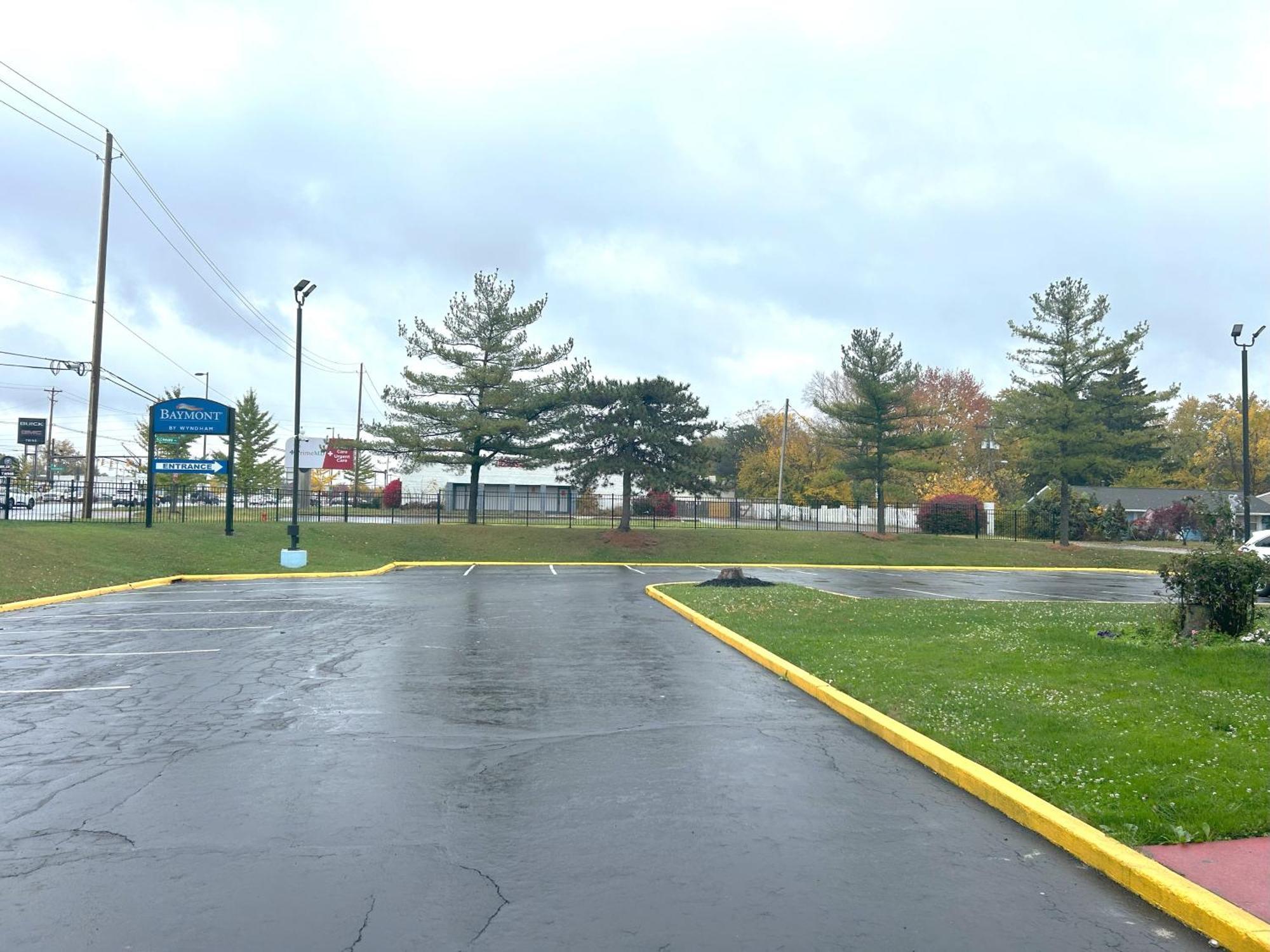 Baymont Inn And Suites By Wyndham Columbus / Near Osu Esterno foto