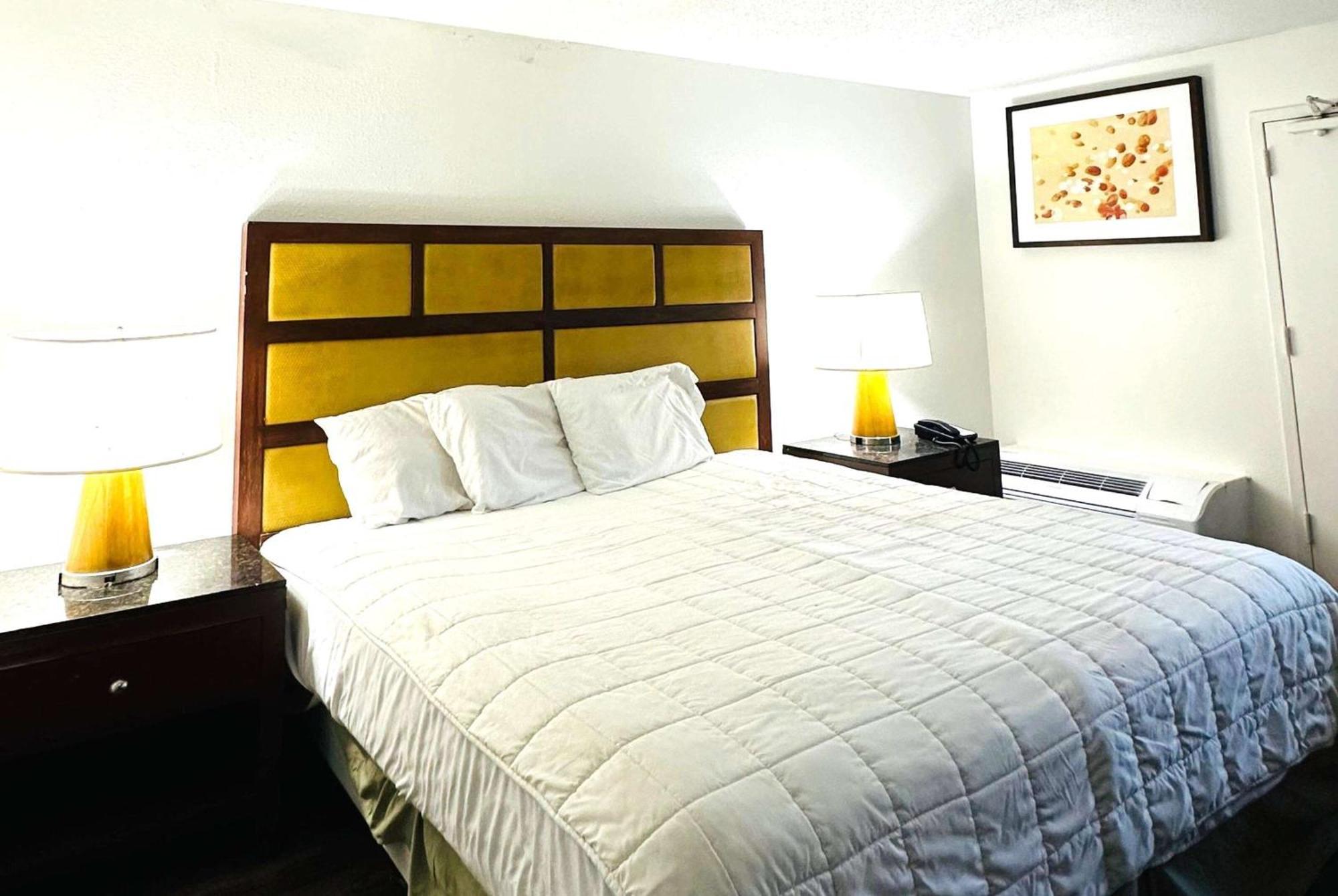 Baymont Inn And Suites By Wyndham Columbus / Near Osu Esterno foto